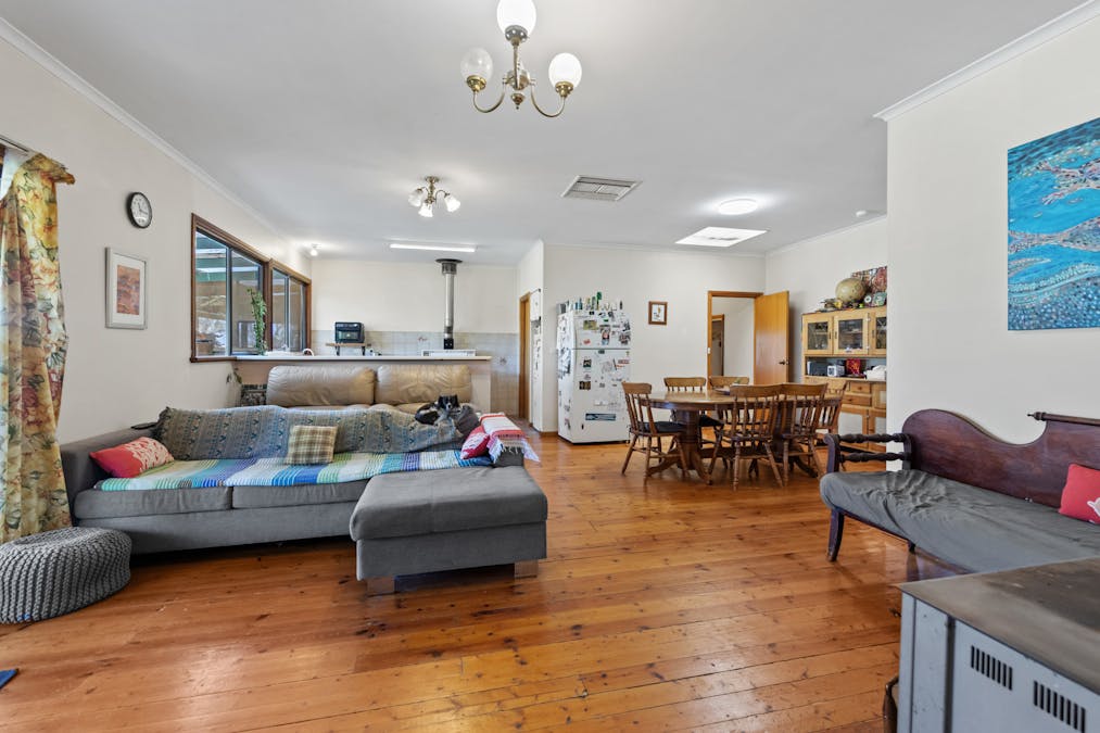 1048 Crabbs Road, Newland, SA, 5223 - Image 28