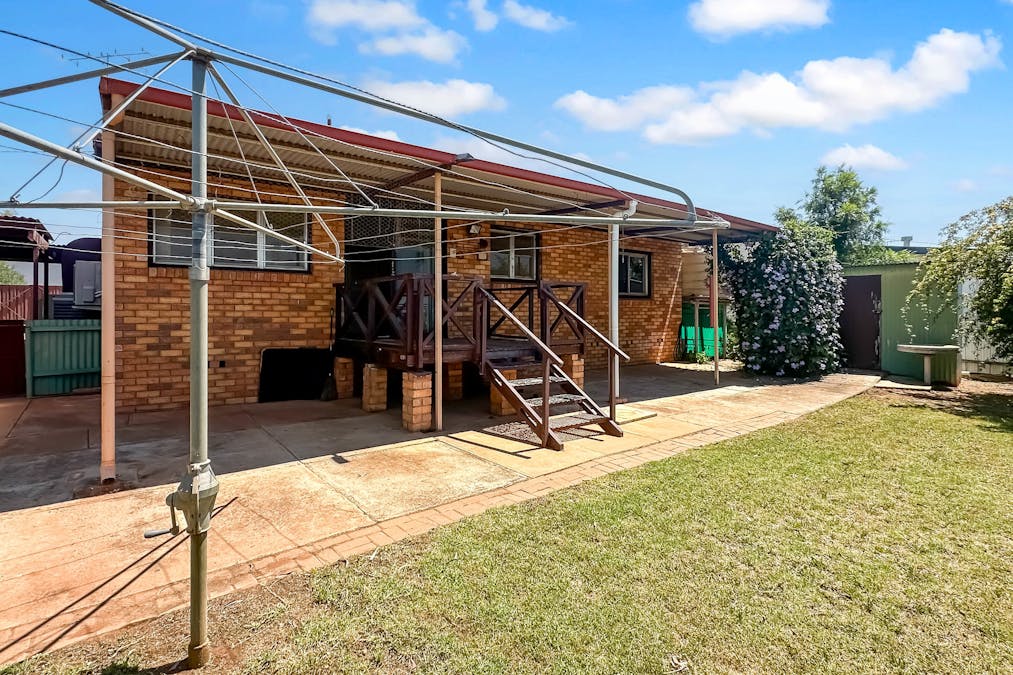 46 Elizabeth Crescent, Cobar, NSW, 2835 - Image 16