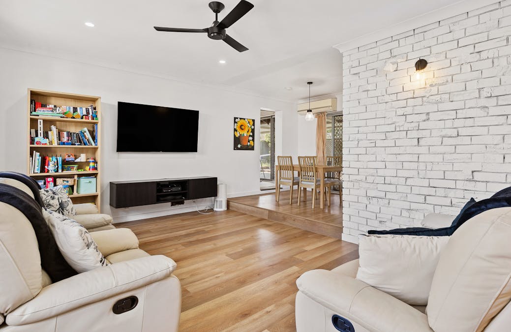 2 Kenton Way, Rockingham, WA, 6168 - Image 7
