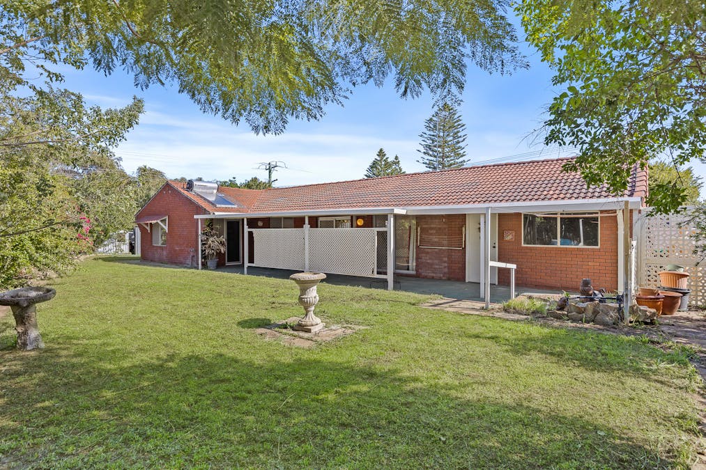 2 Kenton Way, Rockingham, WA, 6168 - Image 18