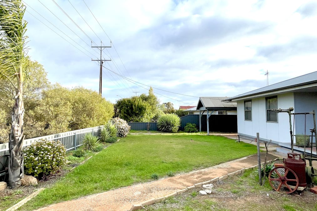 7 Camplin Street, Wudinna, SA, 5652 - Image 6