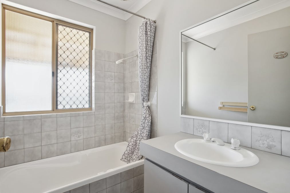16 Canberra Close, Port Kennedy, WA, 6172 - Image 19