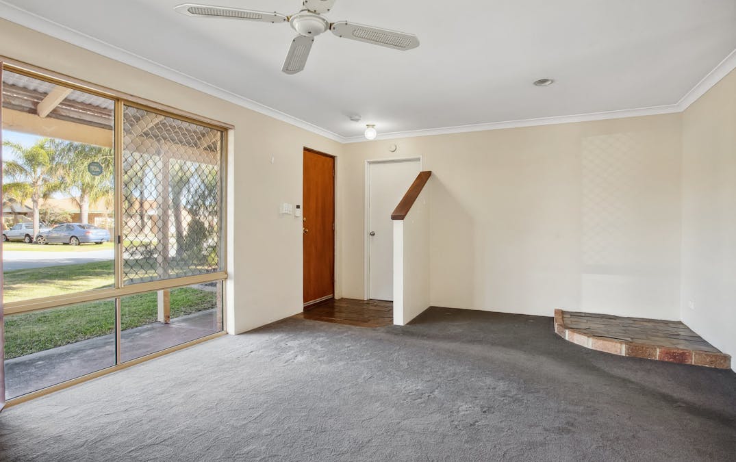 16 Canberra Close, Port Kennedy, WA, 6172 - Image 2