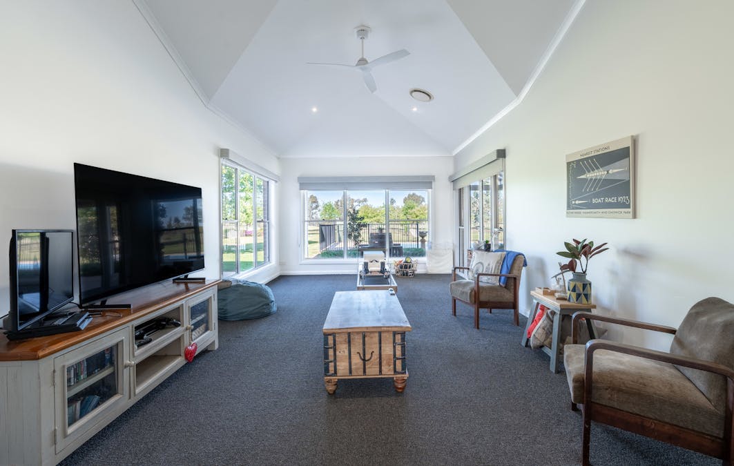 10 South Buninyong Road, Dubbo, NSW, 2830 - Image 4
