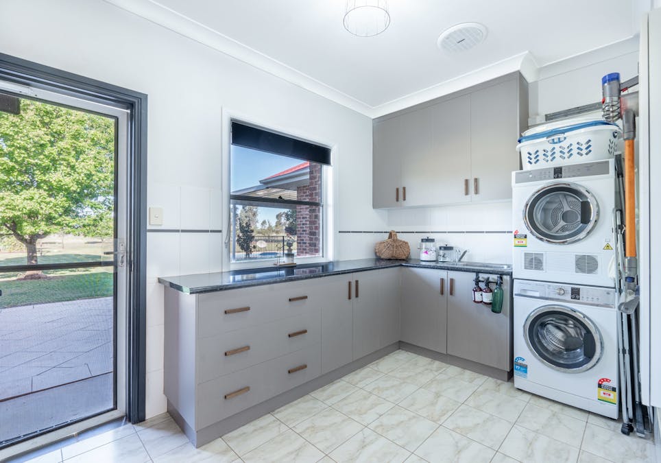 10 South Buninyong Road, Dubbo, NSW, 2830 - Image 22