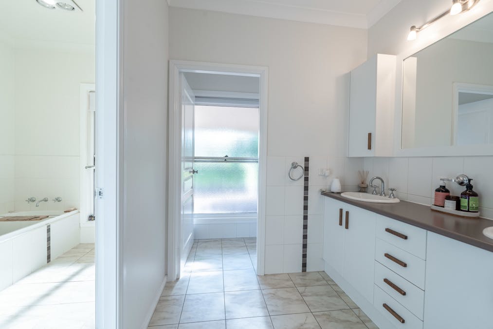 10 South Buninyong Road, Dubbo, NSW, 2830 - Image 20