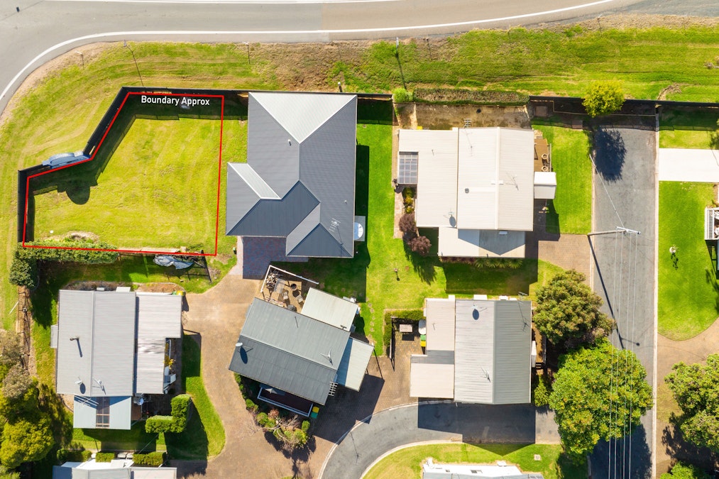 28 Manna Court, Lake Hume Village, NSW, 3691 - Image 1