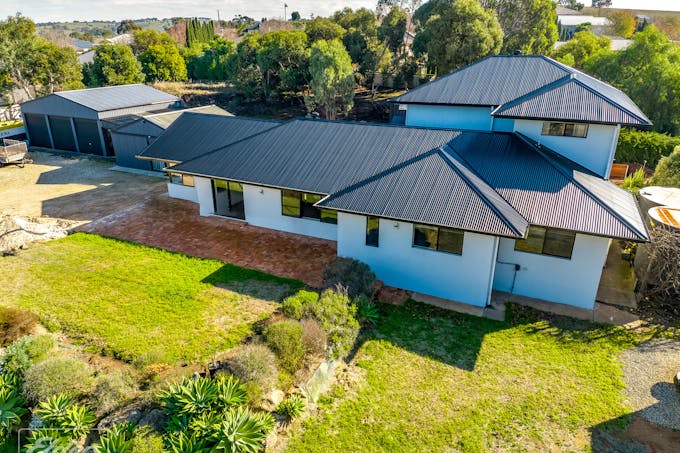 9 Berwick Crescent, Strathalbyn, SA, 5255 - Image 1