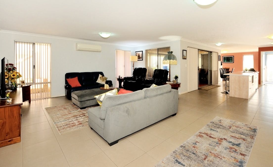 14 Carcione Avenue, Secret Harbour, WA, 6173 - Image 4