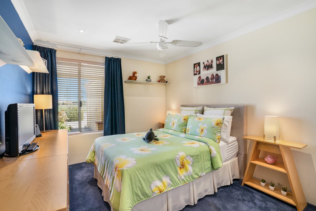 39 Lombadina Parade, Secret Harbour, WA, 6173 - Image 17