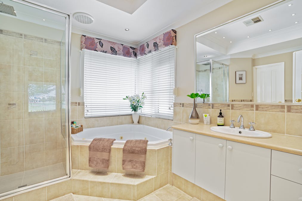39 Lombadina Parade, Secret Harbour, WA, 6173 - Image 15