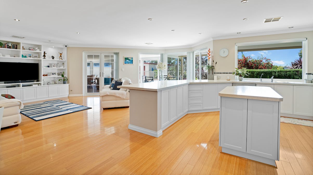 39 Lombadina Parade, Secret Harbour, WA, 6173 - Image 10