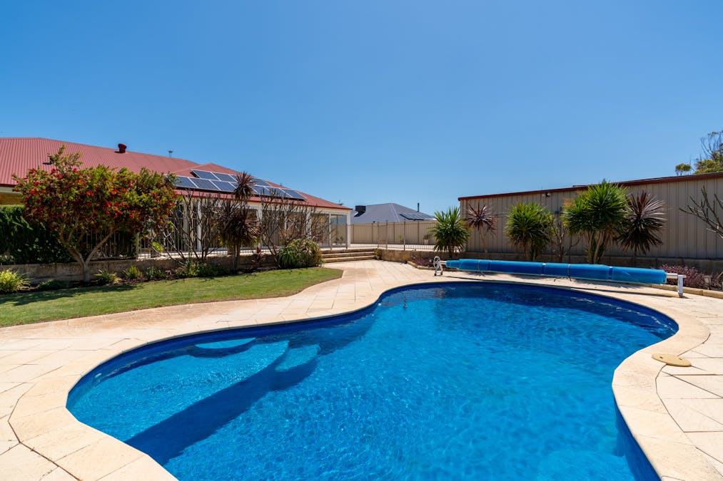 39 Lombadina Parade, Secret Harbour, WA, 6173 - Image 24