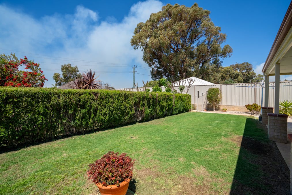 39 Lombadina Parade, Secret Harbour, WA, 6173 - Image 28