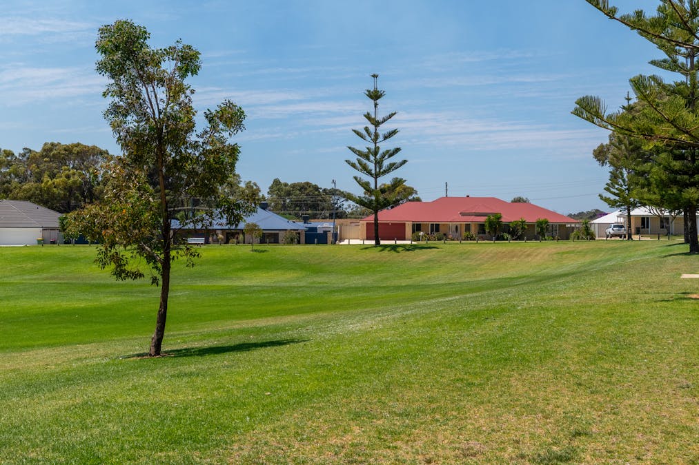 39 Lombadina Parade, Secret Harbour, WA, 6173 - Image 33
