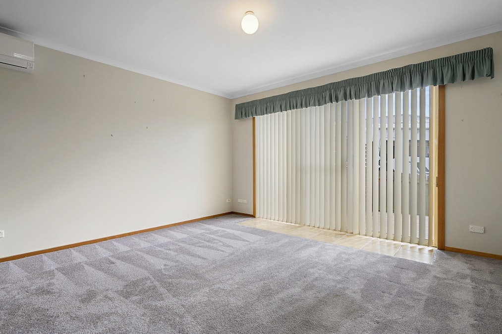 2/13 Sampson Avenue, Smithton, TAS, 7330 - Image 3