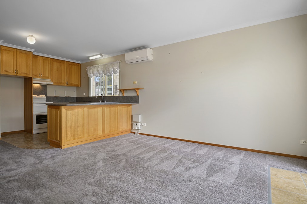 2/13 Sampson Avenue, Smithton, TAS, 7330 - Image 6