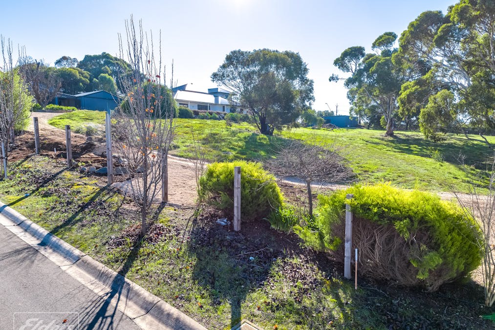 7,11 & 11A/7, 11 Berwick Crescent, Strathalbyn, SA, 5255 - Image 8