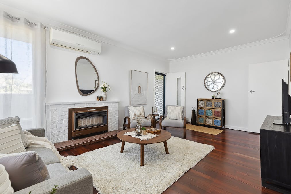 13 Leo Place, Rockingham, WA, 6168 - Image 4