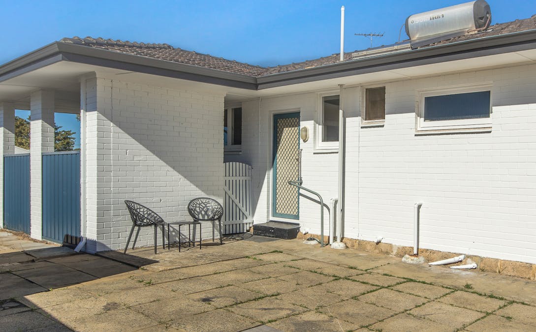 13 Leo Place, Rockingham, WA, 6168 - Image 24