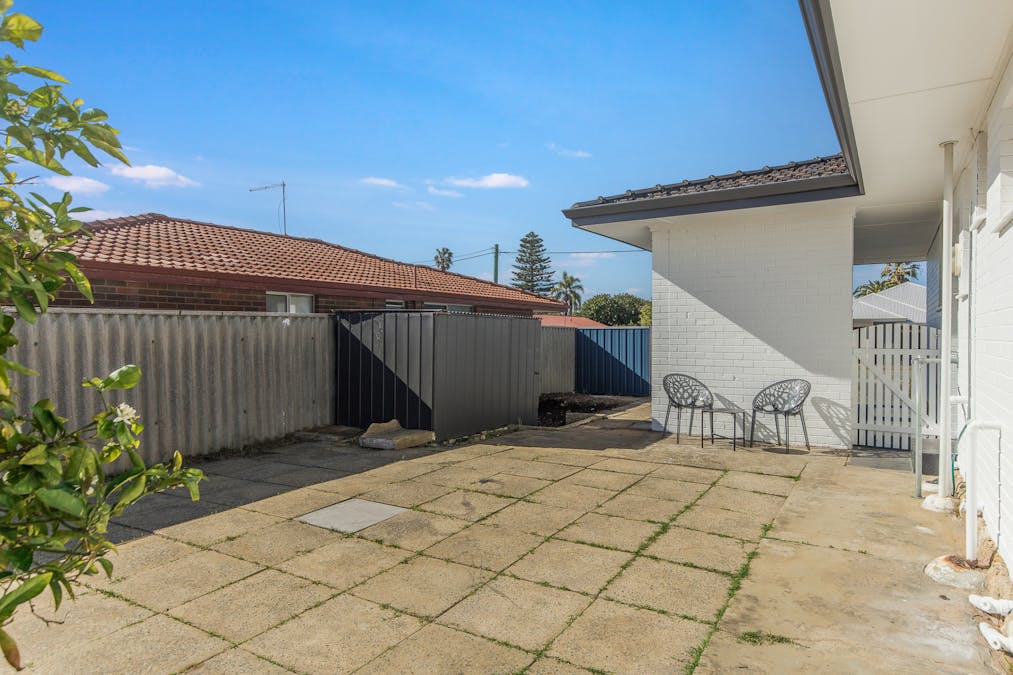 13 Leo Place, Rockingham, WA, 6168 - Image 26
