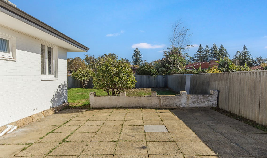 13 Leo Place, Rockingham, WA, 6168 - Image 27