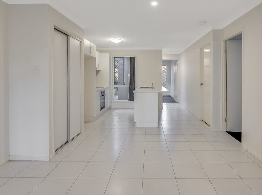25 Carlin Street, Glenvale, QLD, 4350 - Image 5