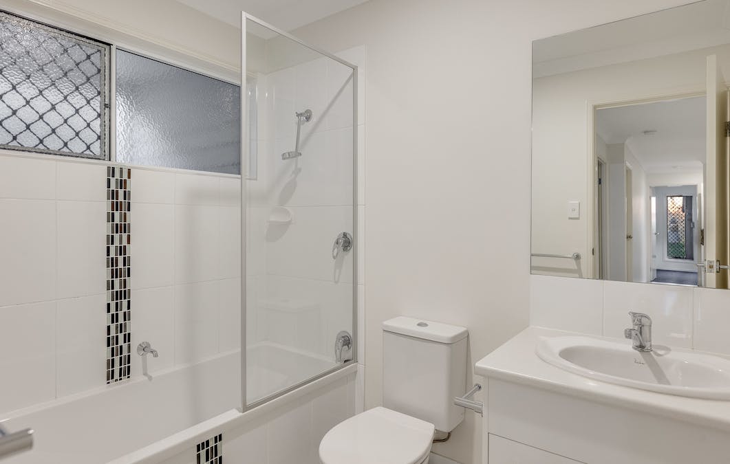 25 Carlin Street, Glenvale, QLD, 4350 - Image 7