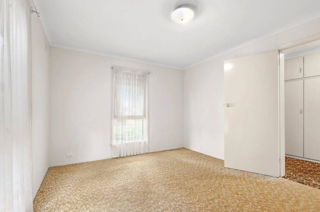 20 Eringa Avenue, Loxton, SA, 5333 - Image 8