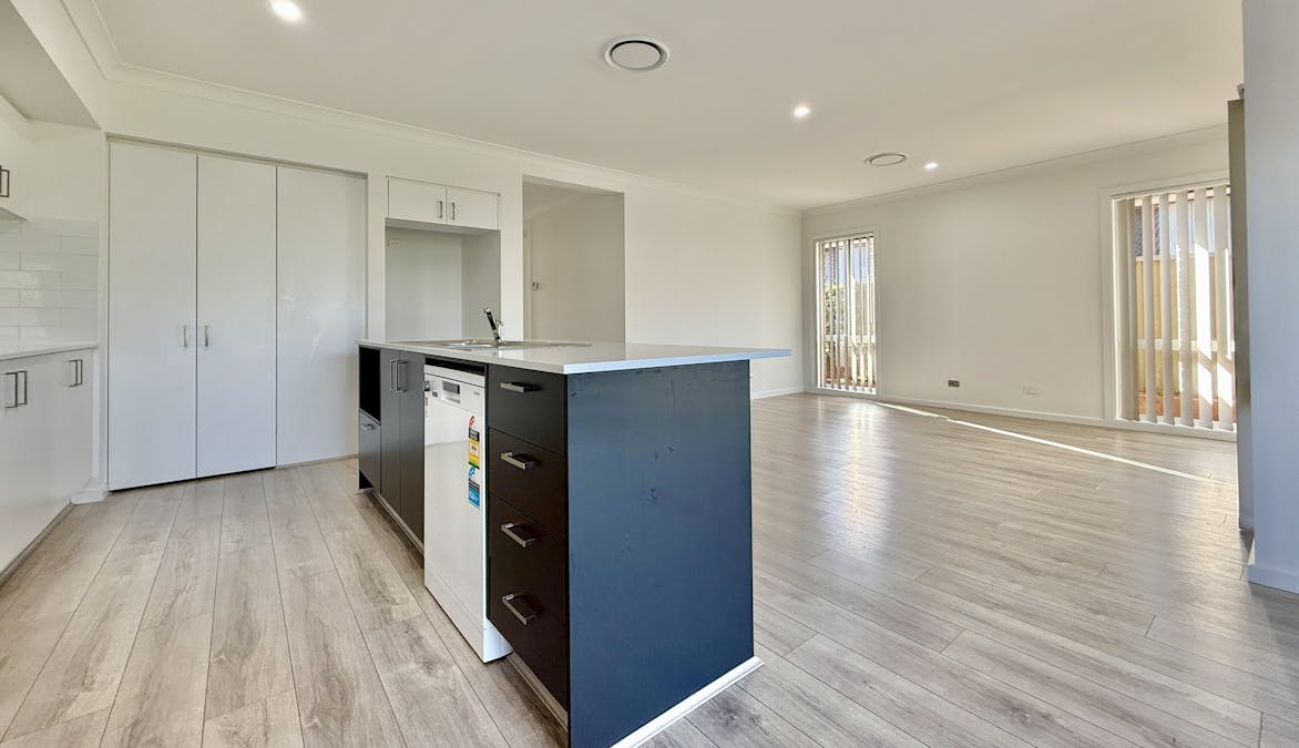 97b Hill Street, Parkes, NSW, 2870 - Image 2