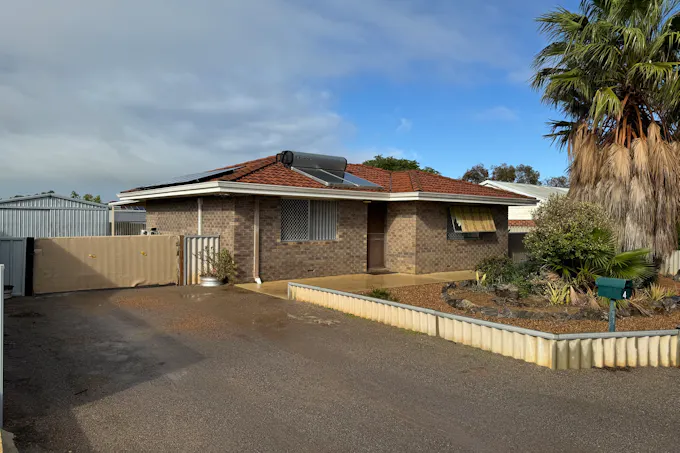 4 Pinyali Way, Waggrakine, WA, 6530 - Image 1