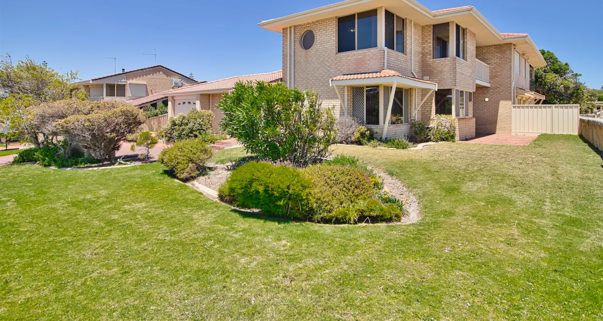 1/113 Janis Street, Halls Head, WA, 6210 - Image 2