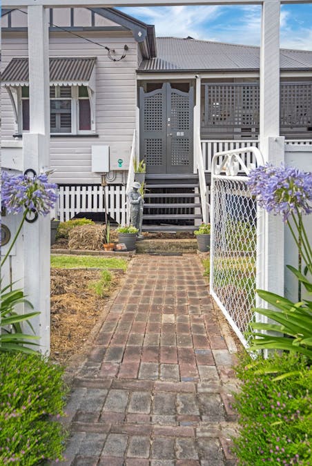 88 Glebe Road, Newtown, QLD, 4305 - Image 33