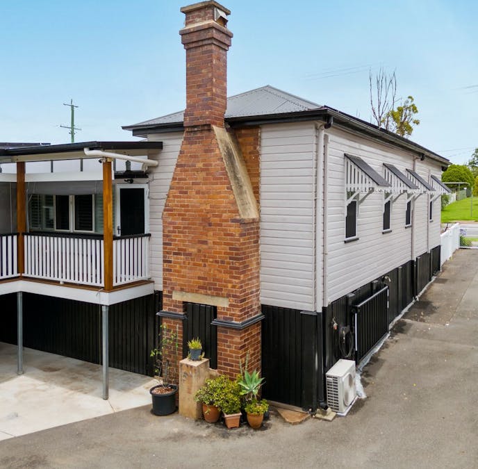 88 Glebe Road, Newtown, QLD, 4305 - Image 25