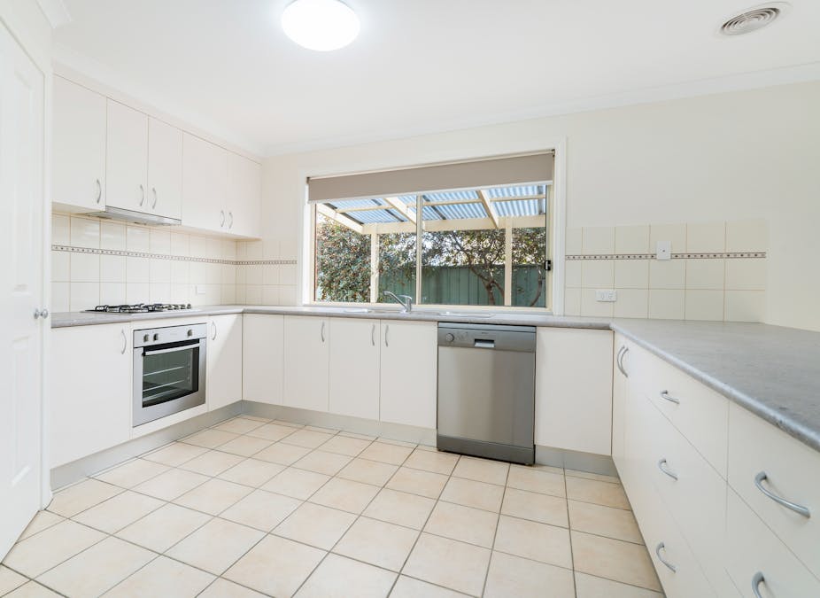 83 Rivergum Drive, East Albury, NSW, 2640 - Image 2