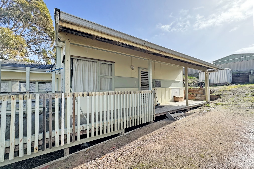 5 Brockman Street, Esperance, WA, 6450 - Image 2