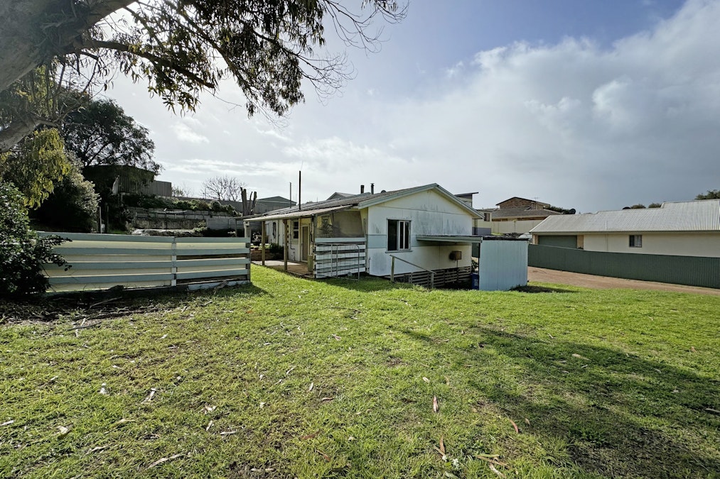 5 Brockman Street, Esperance, WA, 6450 - Image 16