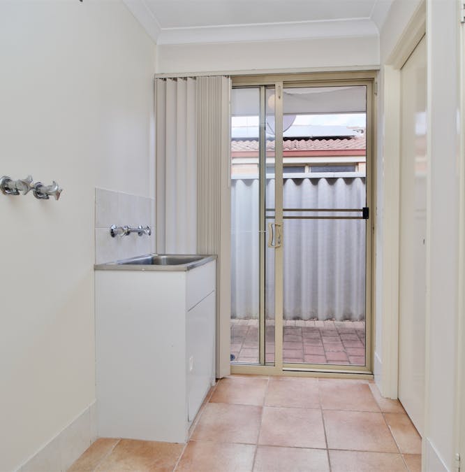 14 Dunlowe Loop, Warnbro, WA, 6169 - Image 11