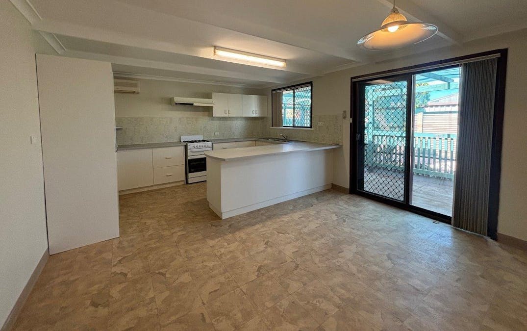 24 Shallcross Street, East Carnarvon, WA, 6701 - Image 8