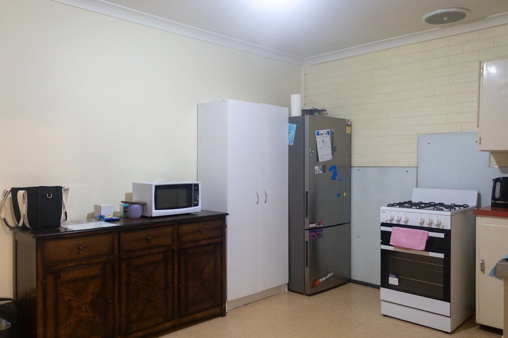 16 Snell Street, Merredin, WA, 6415 - Image 6