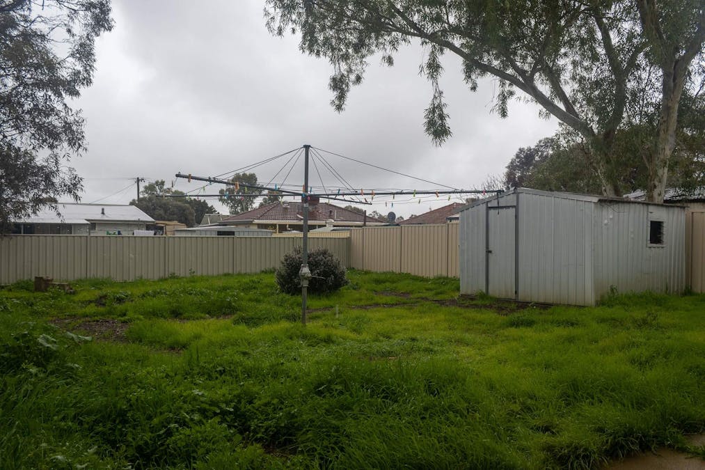 16 Snell Street, Merredin, WA, 6415 - Image 15