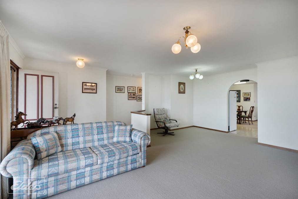 1 Rosemary Court, Encounter Bay, SA, 5211 - Image 7