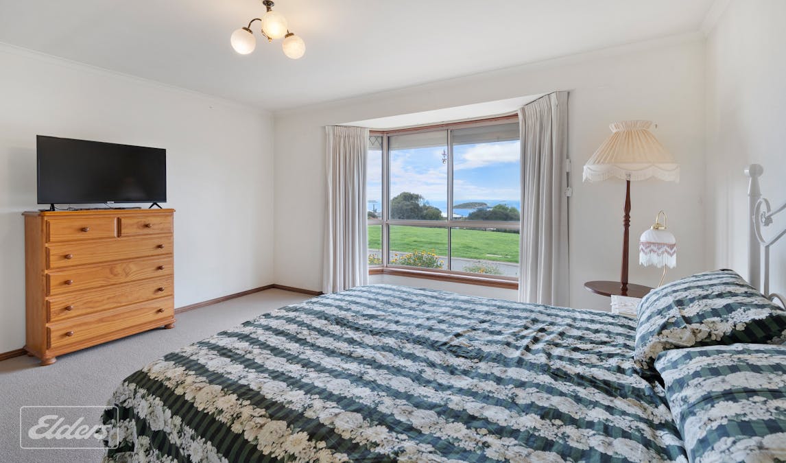 1 Rosemary Court, Encounter Bay, SA, 5211 - Image 10