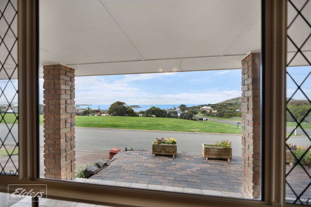 1 Rosemary Court, Encounter Bay, SA, 5211 - Image 6