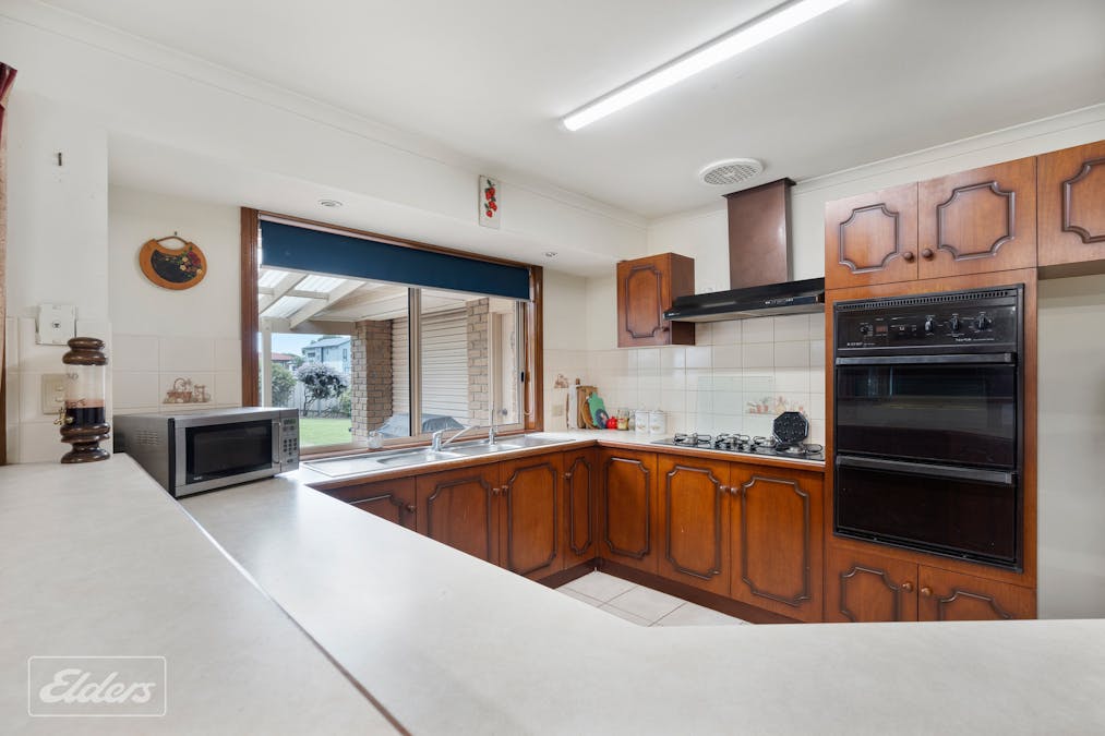 1 Rosemary Court, Encounter Bay, SA, 5211 - Image 18