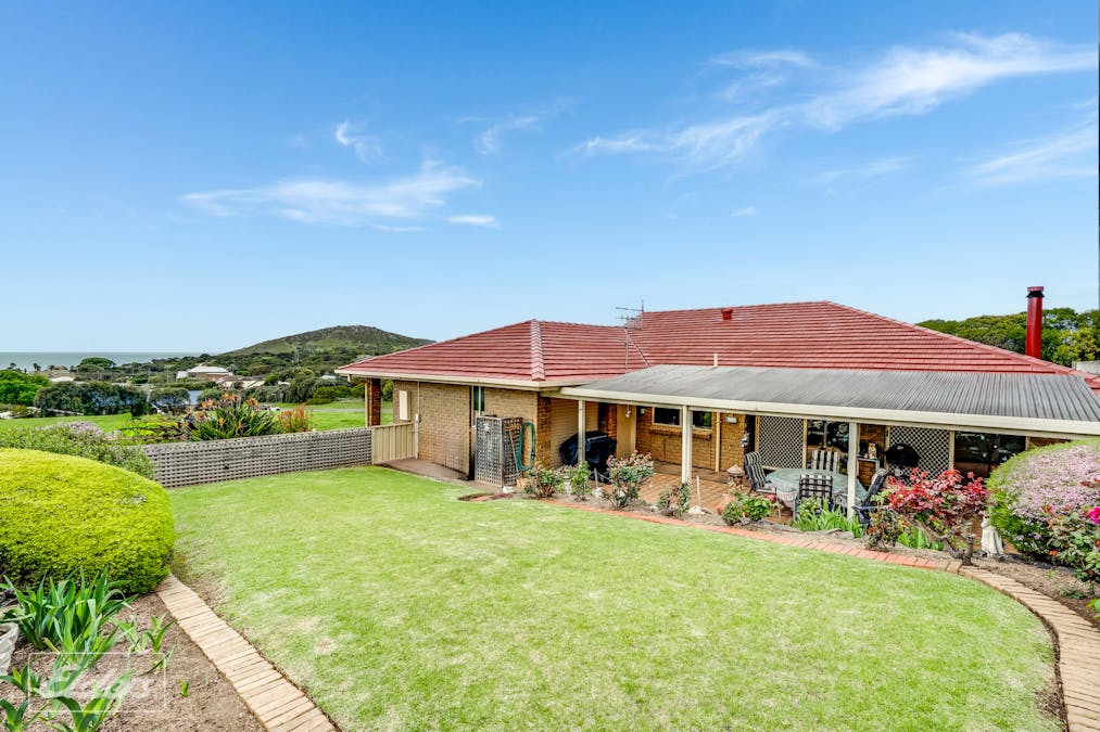 1 Rosemary Court, Encounter Bay, SA, 5211 - Image 25