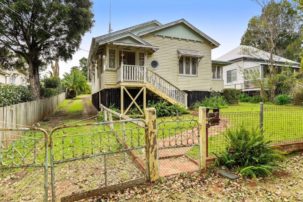 25 Moloney Street, North Toowoomba, QLD, 4350 - Image 3