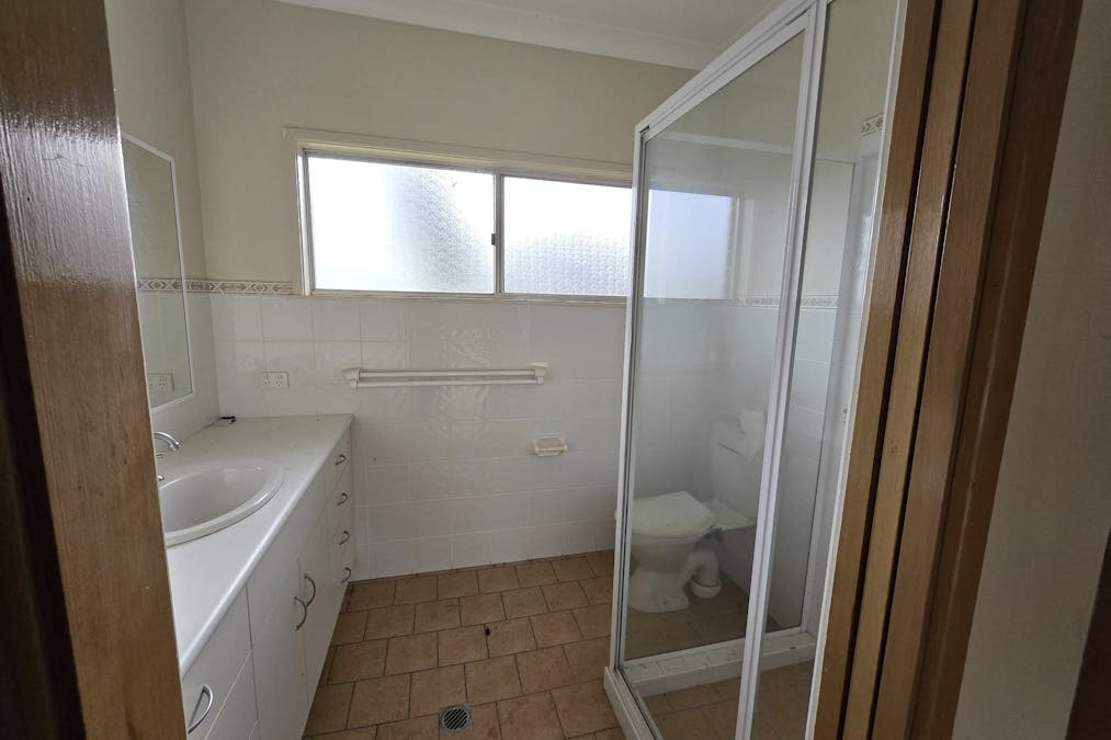 48 Russell Street, Parkes, NSW, 2870 - Image 13
