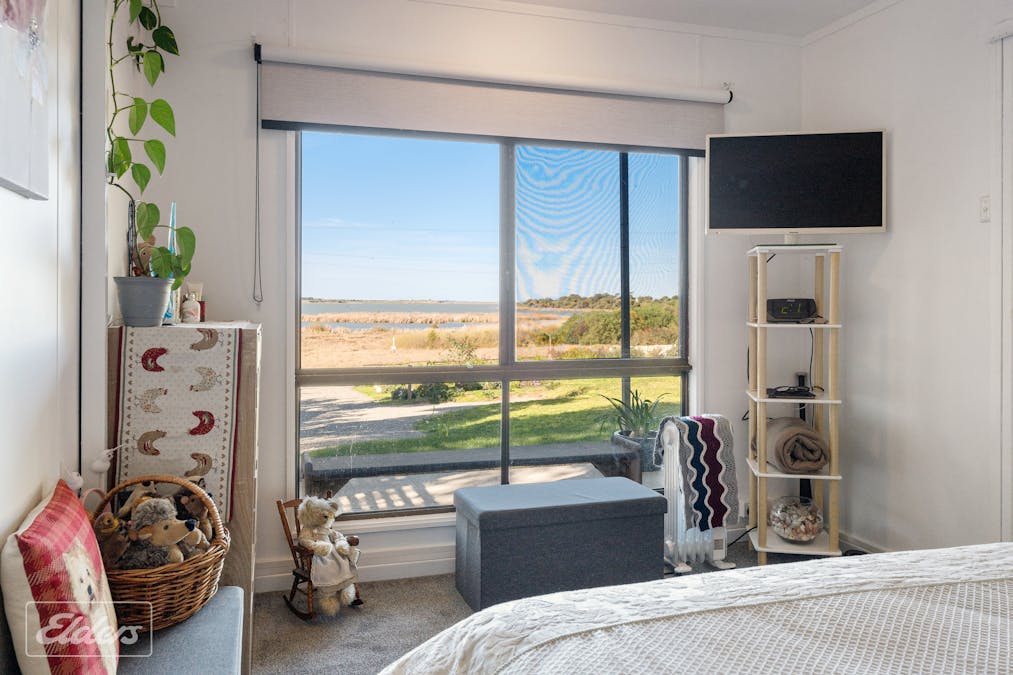 113 Island View Drive, Clayton Bay, SA, 5256 - Image 11