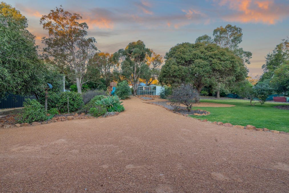 35 King Jarrah Circle, Jarrahdale, WA, 6124 - Image 34